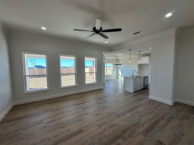 Spacious, unfurnished interior of a new home in , Abilene (Image 12).
