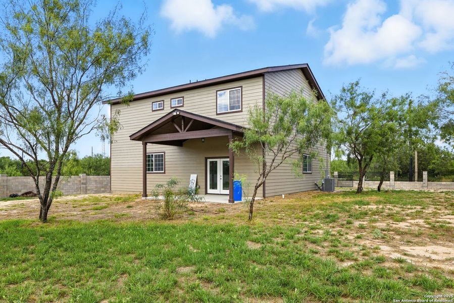Front exterior of a new home in , Lytle, TX, highlighting curb appeal (Image 28). Front exterior of a new home in , Lytle, TX, highlighting curb appeal (Image 28).
