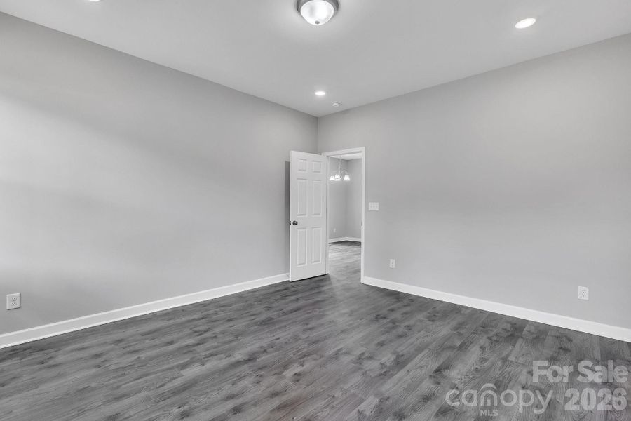 Spacious, unfurnished interior of a new home in , Salisbury (Image 22).