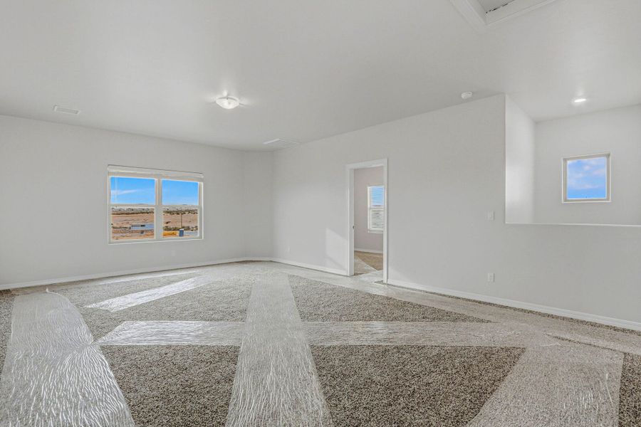 Spacious, unfurnished interior of a new home in Emerald Estates, Horizon City (Image 19). Spacious, unfurnished interior of a new home in Emerald Estates, Horizon City (Image 19).