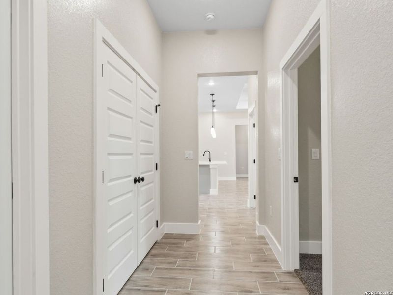 Spacious, unfurnished interior of a new home in , Lytle (Image 27).