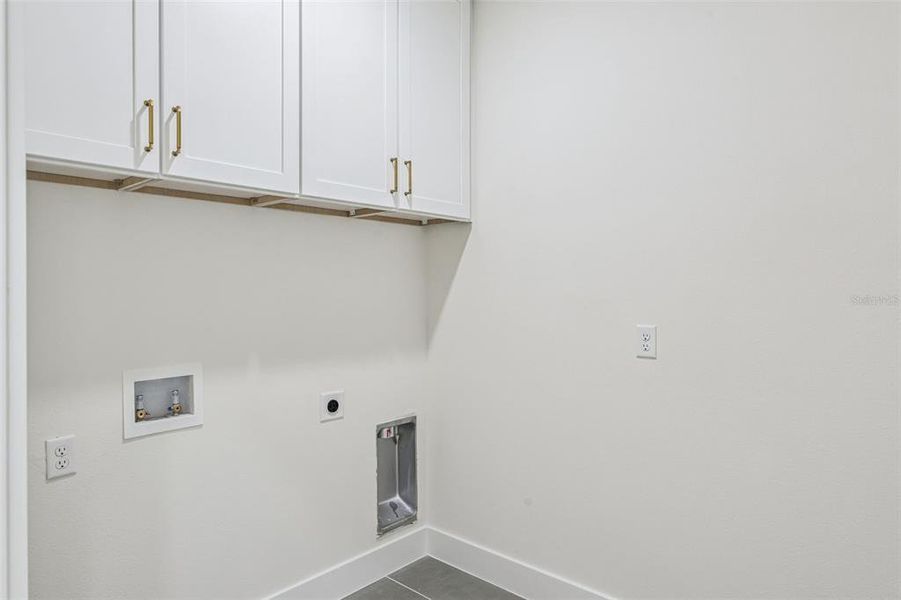 Spacious, unfurnished interior of a new home in , Belle Isle (Image 30).