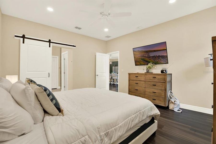 Furnished interior view inside a new home in , Tampa (Image 5).