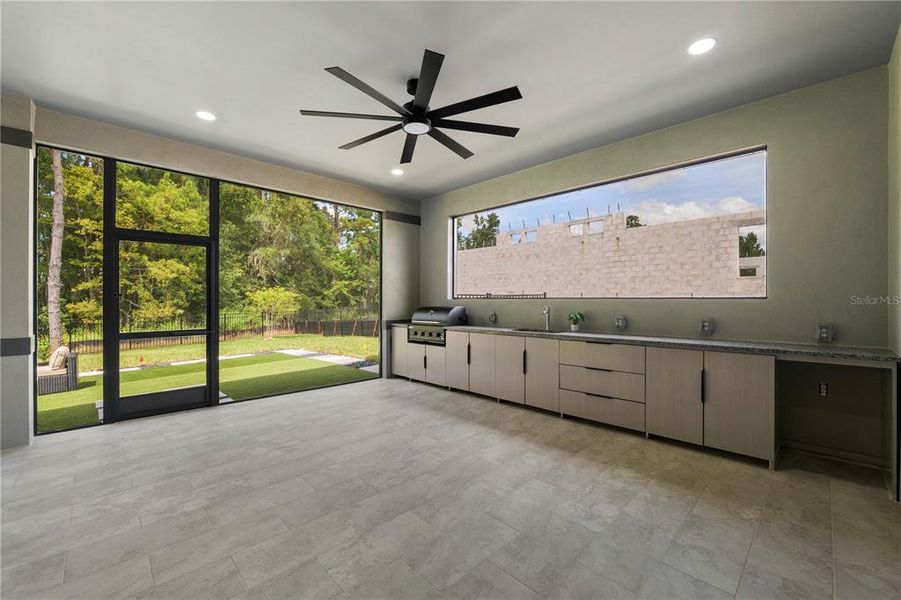 Spacious, unfurnished interior of a new home in , Brooksville (Image 48).