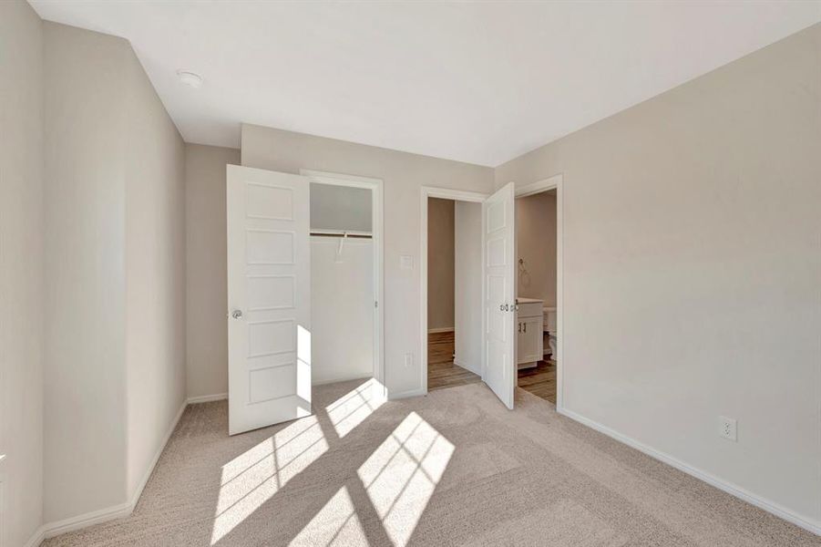 Spacious, unfurnished interior of a new home in The Preserve, Justin (Image 19).