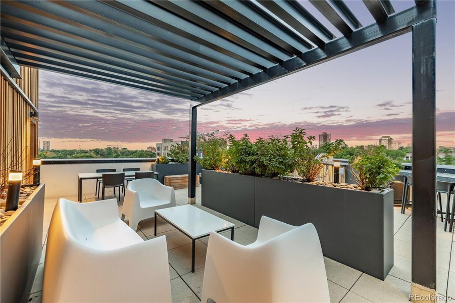 Community amenities in , Denver (Image 6).