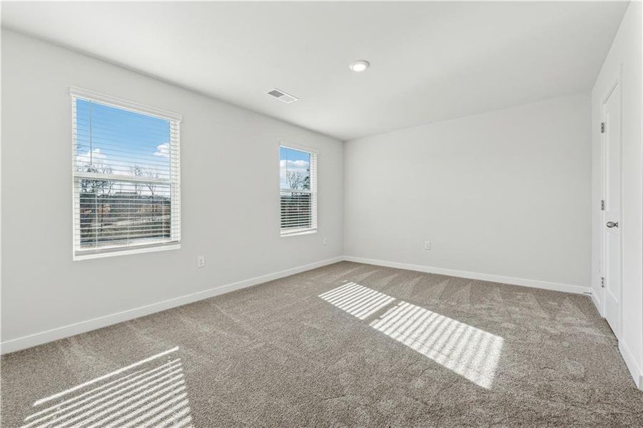 Spacious, unfurnished interior of a new home in Conner Springs, Social Circle (Image 20).