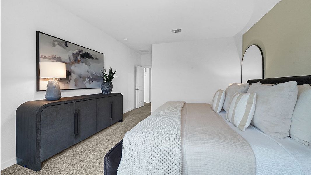 Furnished interior view inside a new home in Evergreen, Rosenberg (Image 11).