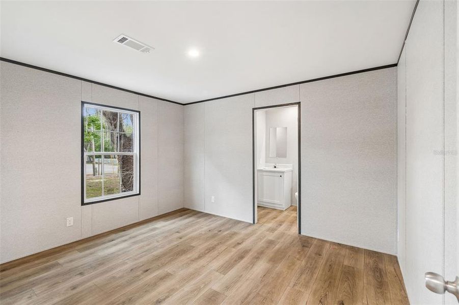 Spacious, unfurnished interior of a new home in , New Port Richey (Image 30).