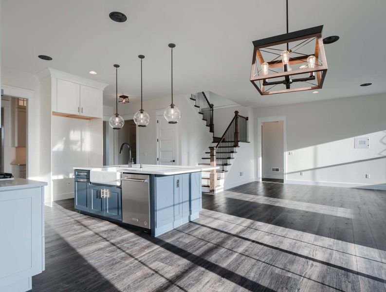 Breakfast Area, Chef's Kitchen