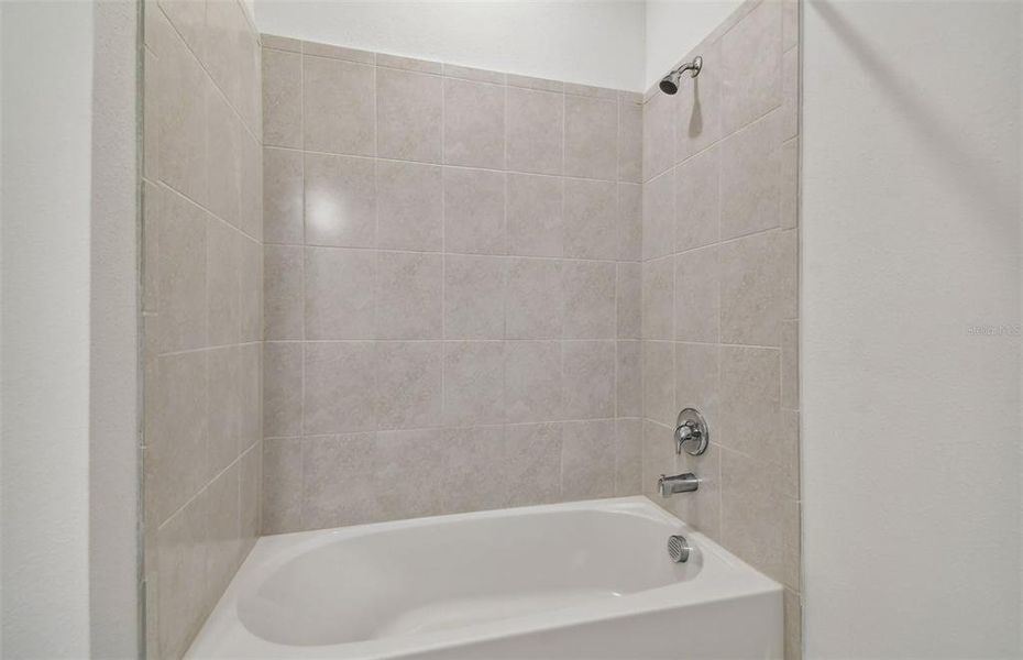 Shower/Tub Combo in Bedroom 3's Bath