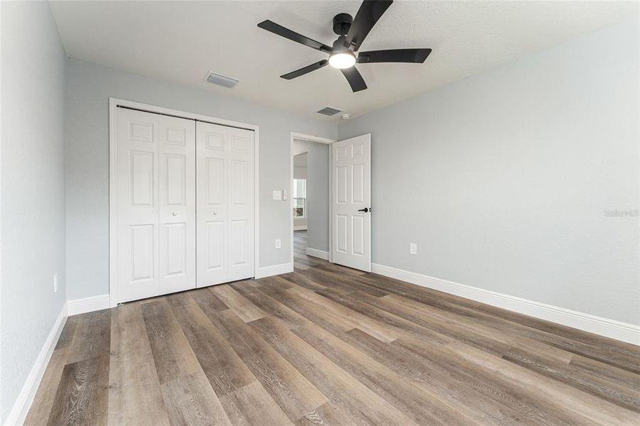 Spacious, unfurnished interior of a new home in , Dunnellon (Image 37).
