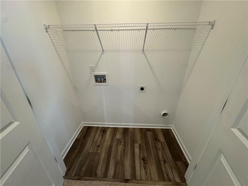 Spacious, unfurnished interior of a new home in Laurelwood, Douglasville (Image 31).