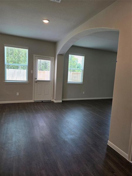 Spacious, unfurnished interior of a new home in Splendora Fields, Splendora (Image 11).