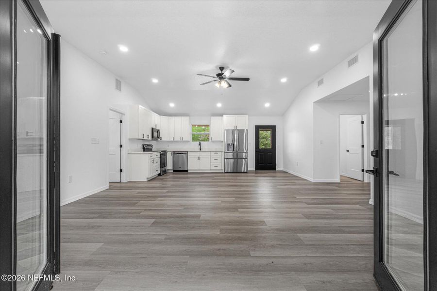 Spacious, unfurnished interior of a new home in , Satsuma (Image 27).