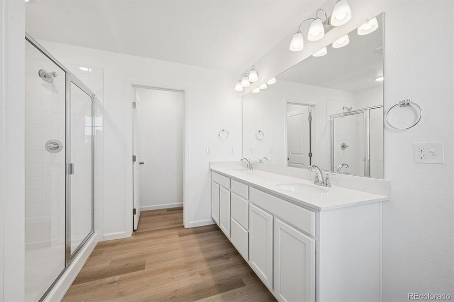 Furnished interior view inside a new home in Vista West, Keenesburg (Image 10).