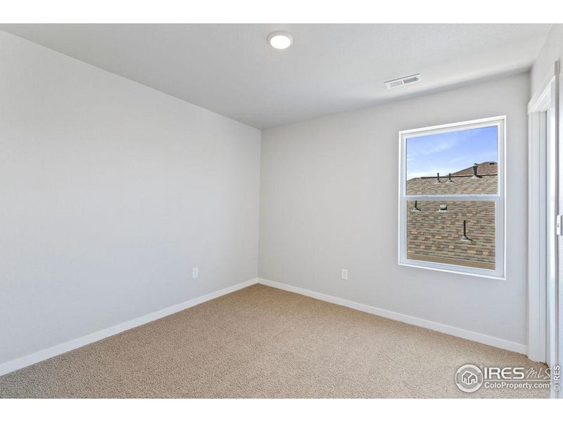 Spacious, unfurnished interior of a new home in , Fort Collins (Image 16).