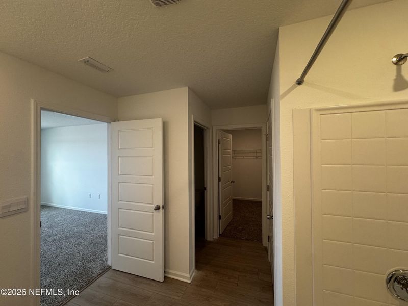 Spacious, unfurnished interior of a new home in The Arbors, Jacksonville (Image 22).