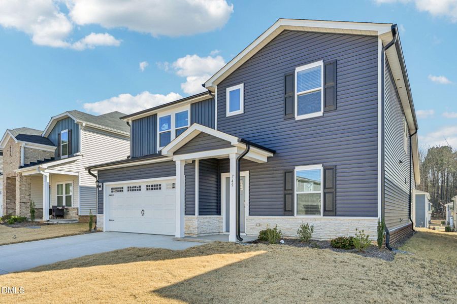 3-web-or-mls-Raleigh - Oak Manor - 749 D