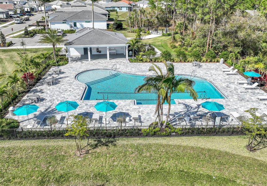 Community amenities in Cove Royale, Stuart (Image 33).