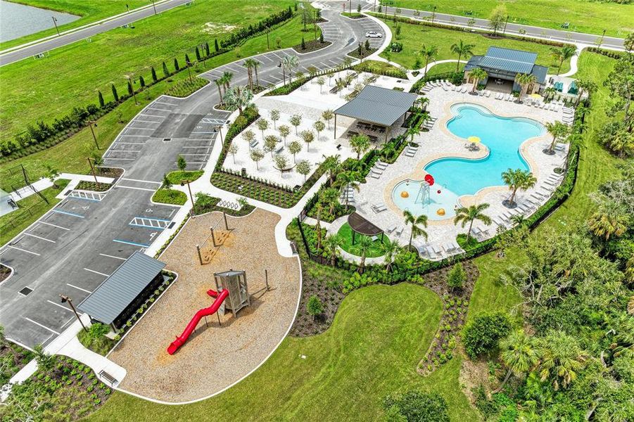 Community amenities in Oakfield Lakes, Parrish (Image 53). Community amenities in Oakfield Lakes, Parrish (Image 53).