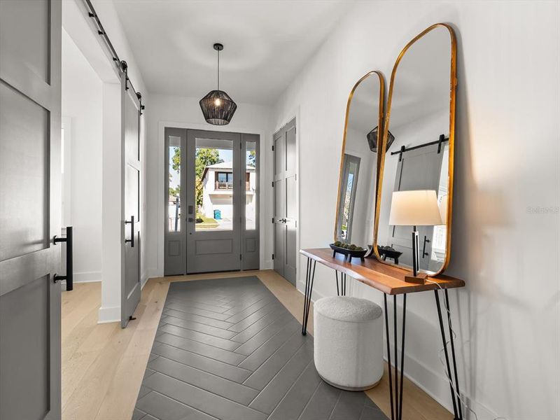 Furnished interior view inside a new home in , Orlando (Image 9).