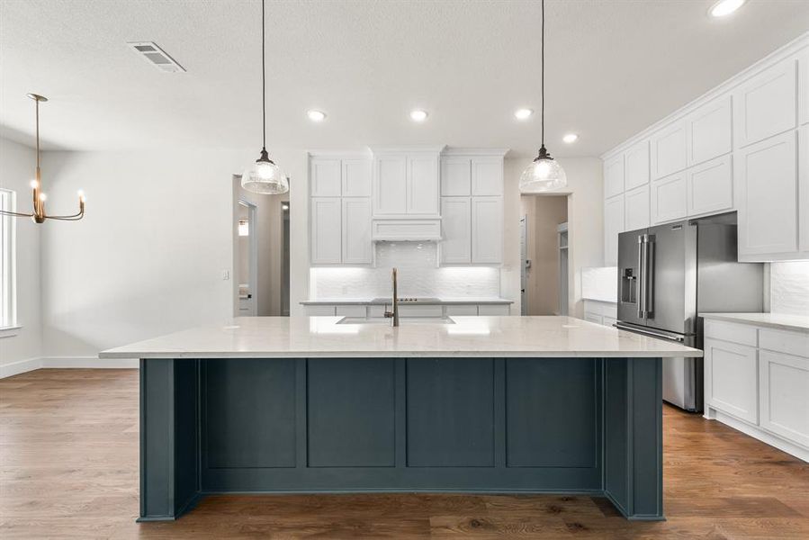 Furnished interior view inside a new home in King Crossing Estates, Van Alstyne (Image 5).