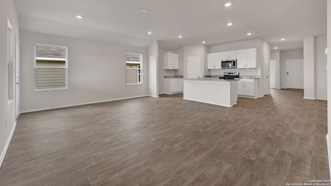 Spacious, unfurnished interior of a new home in Bollinger, Maxwell (Image 20). Spacious, unfurnished interior of a new home in Bollinger, Maxwell (Image 20).