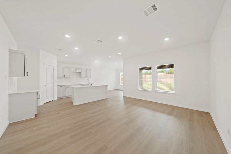 Spacious, unfurnished interior of a new home in Harrington Trails at The Canopies, Splendora (Image 15). Spacious, unfurnished interior of a new home in Harrington Trails at The Canopies, Splendora (Image 15).