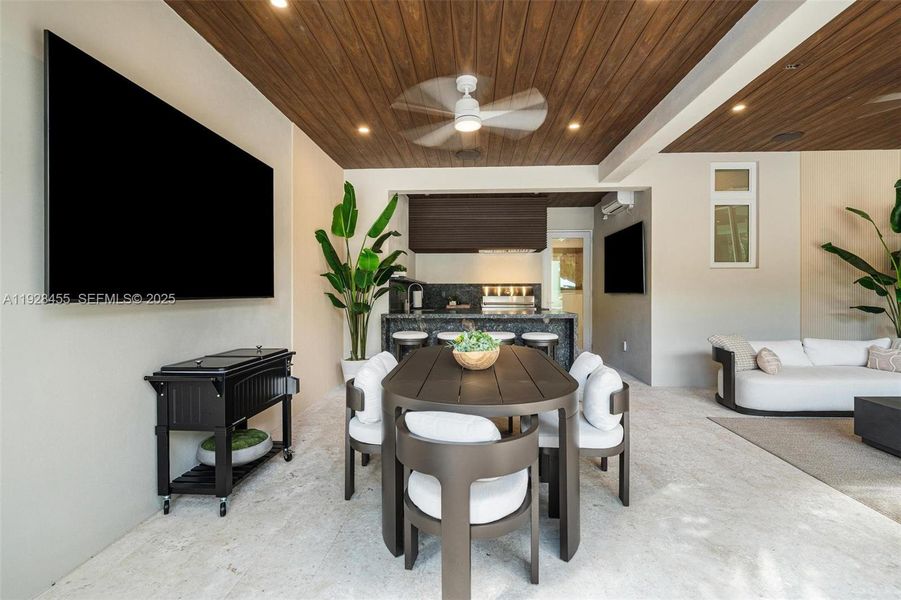 Furnished interior view inside a new home in , Pinecrest (Image 63). Furnished interior view inside a new home in , Pinecrest (Image 63).