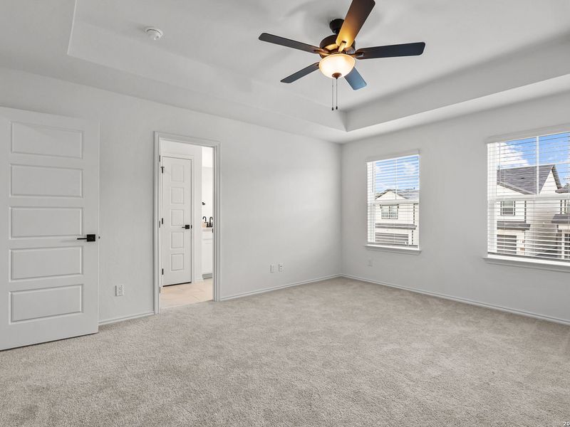 Spacious, unfurnished interior of a new home in Meadows at Oak Creek, San Antonio (Image 26).