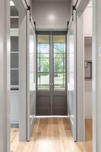 Spacious, unfurnished interior of a new home in , Mount Pleasant (Image 81).