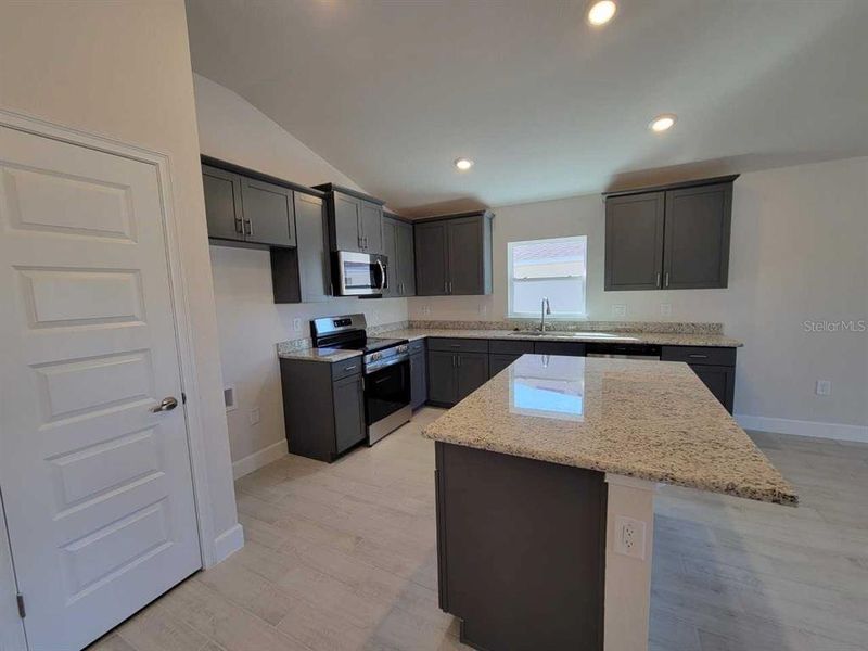 Furnished interior view inside a new home in Ocala Crossings South, Ocala (Image 4).
