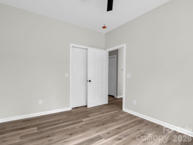 Spacious, unfurnished interior of a new home in , Bostic (Image 10).