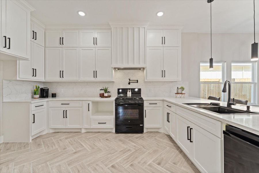 Furnished interior view inside a new home in , La Porte (Image 7).