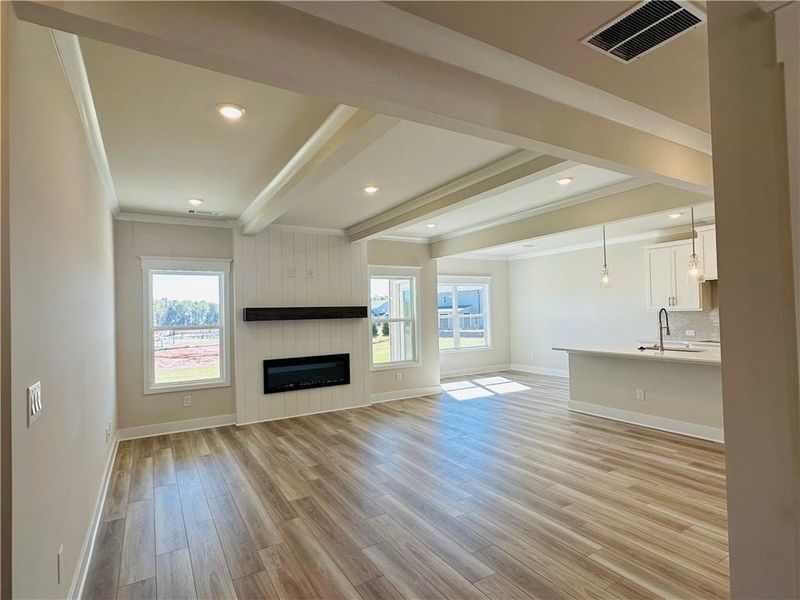 Spacious, unfurnished interior of a new home in Summerlin, Winder (Image 20).