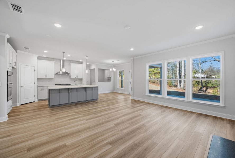 Spacious, unfurnished interior of a new home in Carriage Estates, Lexington (Image 31).