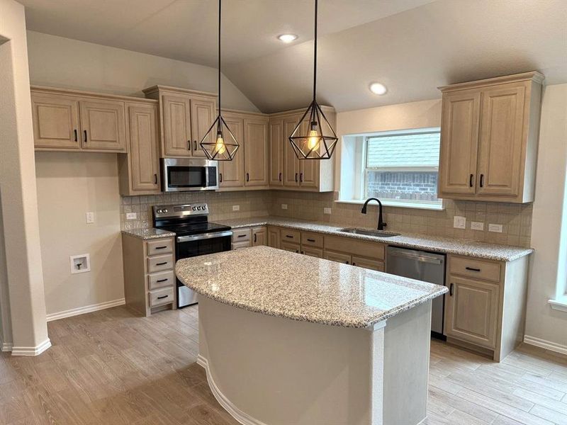 Furnished interior view inside a new home in Waterford Park, Weatherford (Image 8). Furnished interior view inside a new home in Waterford Park, Weatherford (Image 8).
