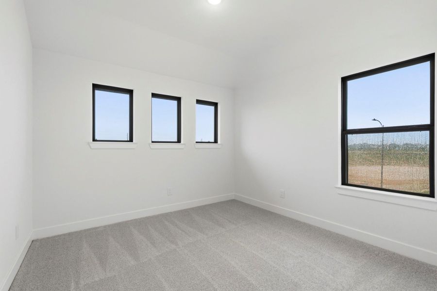 Spacious, unfurnished interior of a new home in Elyson, Katy (Image 25).