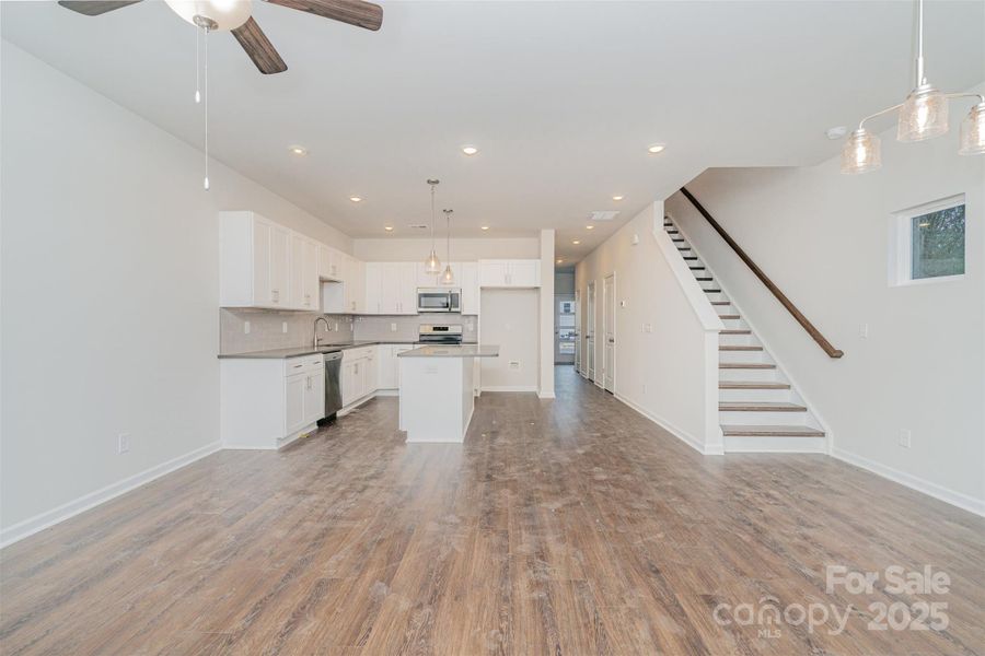 Image 28 of a home in .