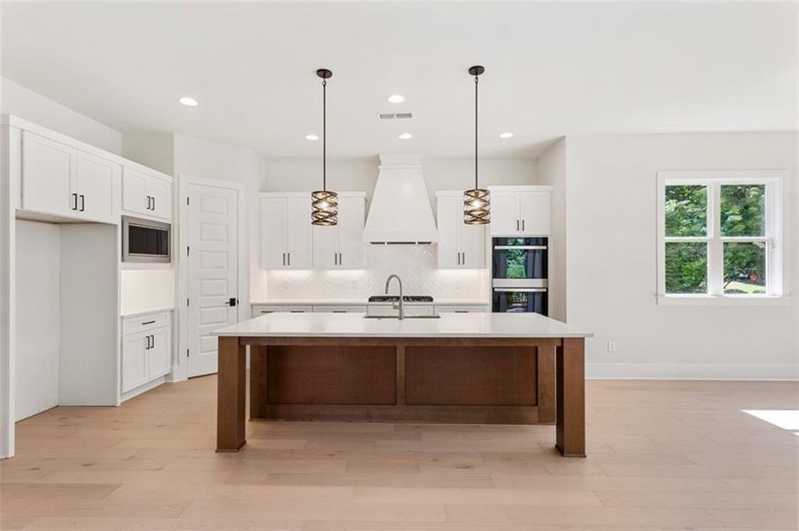 Furnished interior view inside a new home in , Smyrna (Image 17).