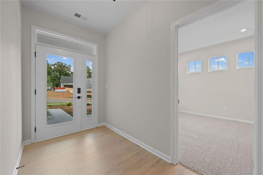 Spacious, unfurnished interior of a new home in Easton Park, Dallas (Image 26). Spacious, unfurnished interior of a new home in Easton Park, Dallas (Image 26).