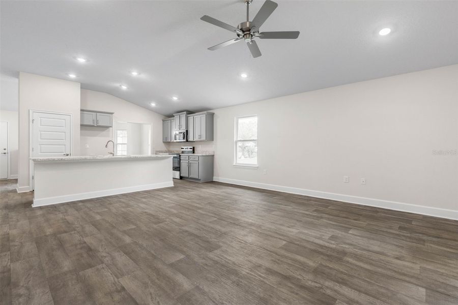 Spacious, unfurnished interior of a new home in Palm Coast, Palm Coast (Image 17).