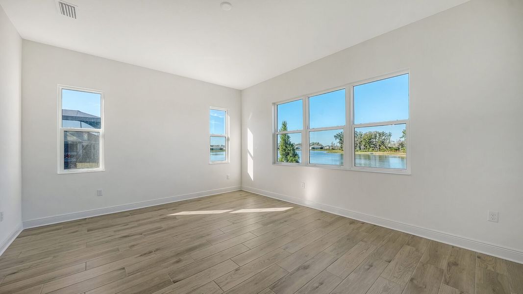 Spacious, unfurnished interior of a new home in Wildleaf, Parrish (Image 43).