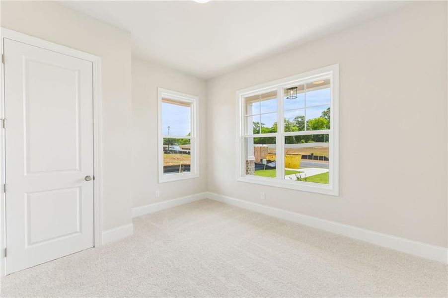 Spacious, unfurnished interior of a new home in Aberdeen, Hoschton (Image 19).