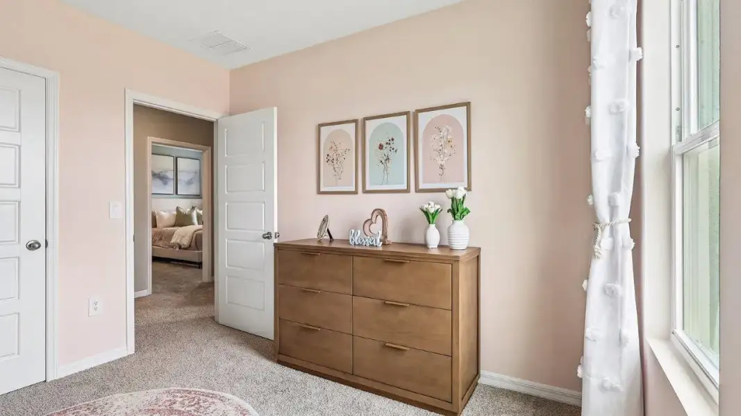 Furnished interior view inside a new home in Hawthorne Ranch, Lakeland (Image 27).