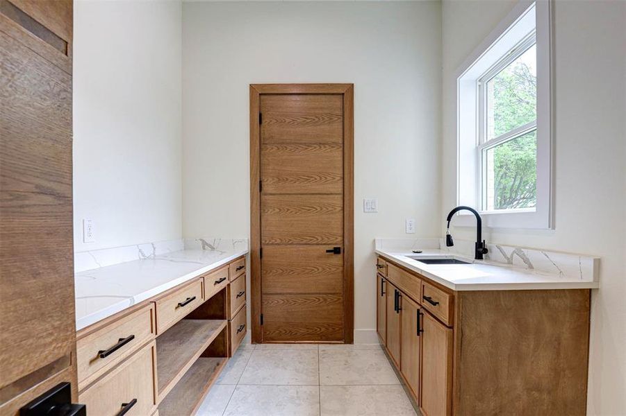 Furnished interior view inside a new home in , Keller (Image 15).