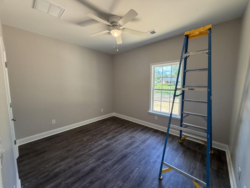Spacious, unfurnished interior of a new home in , Walterboro (Image 11).