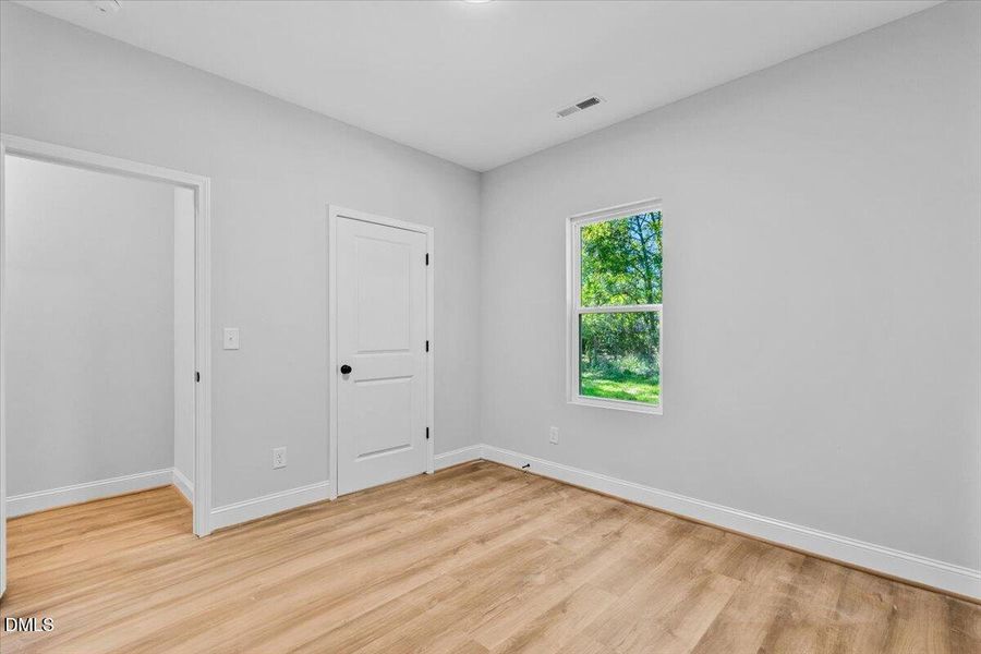 22-Lan 1181 Flora-22