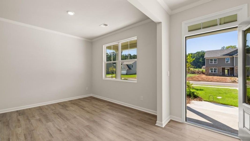 Spacious, unfurnished interior of a new home in Fairhaven, Lithia Springs (Image 20).